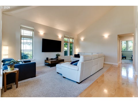 Tiny photo for 1234 Augusta Ct, Creswell, OR 97426 (MLS # 553348613)