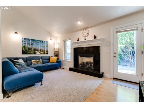 Tiny photo for 1234 Augusta Ct, Creswell, OR 97426 (MLS # 553348613)