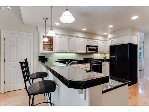 Tiny photo for 1234 Augusta Ct, Creswell, OR 97426 (MLS # 553348613)