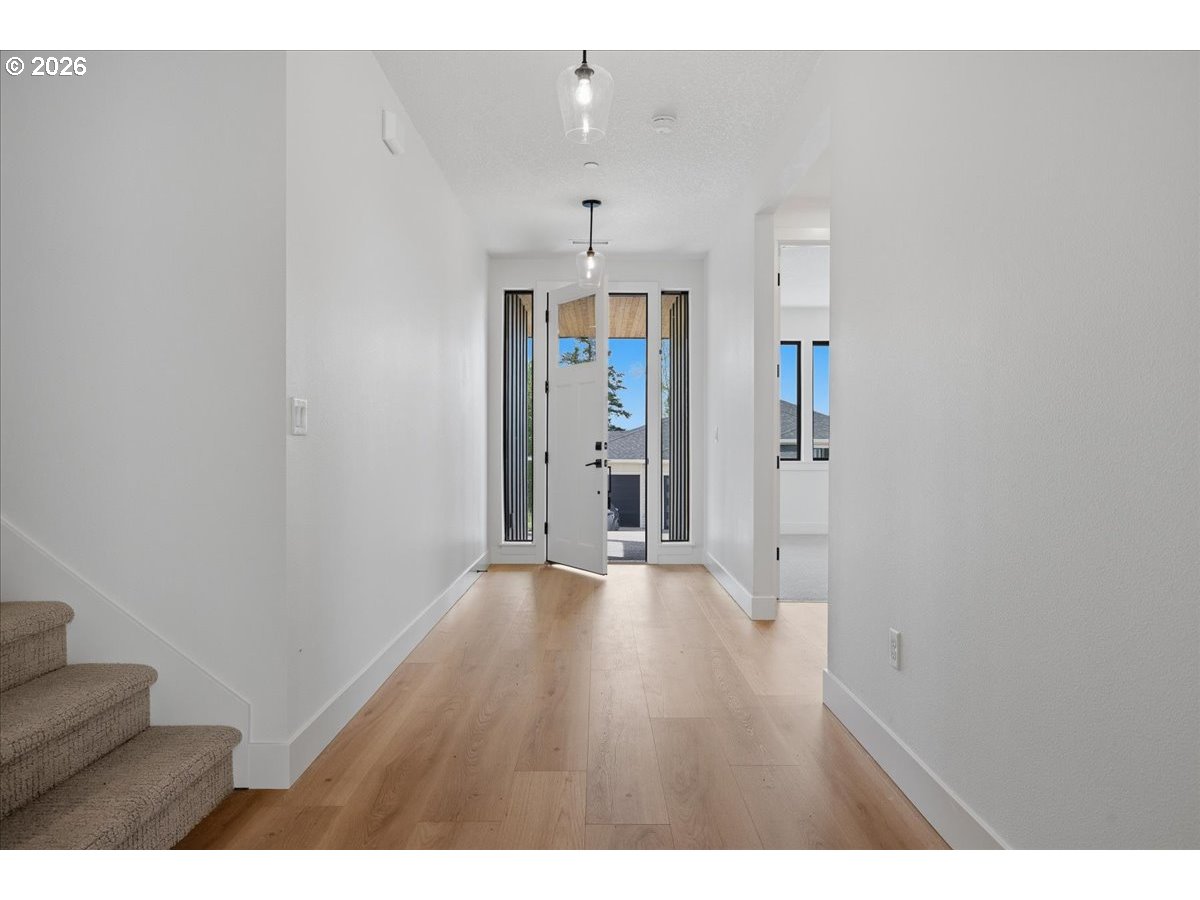 803 N V ST