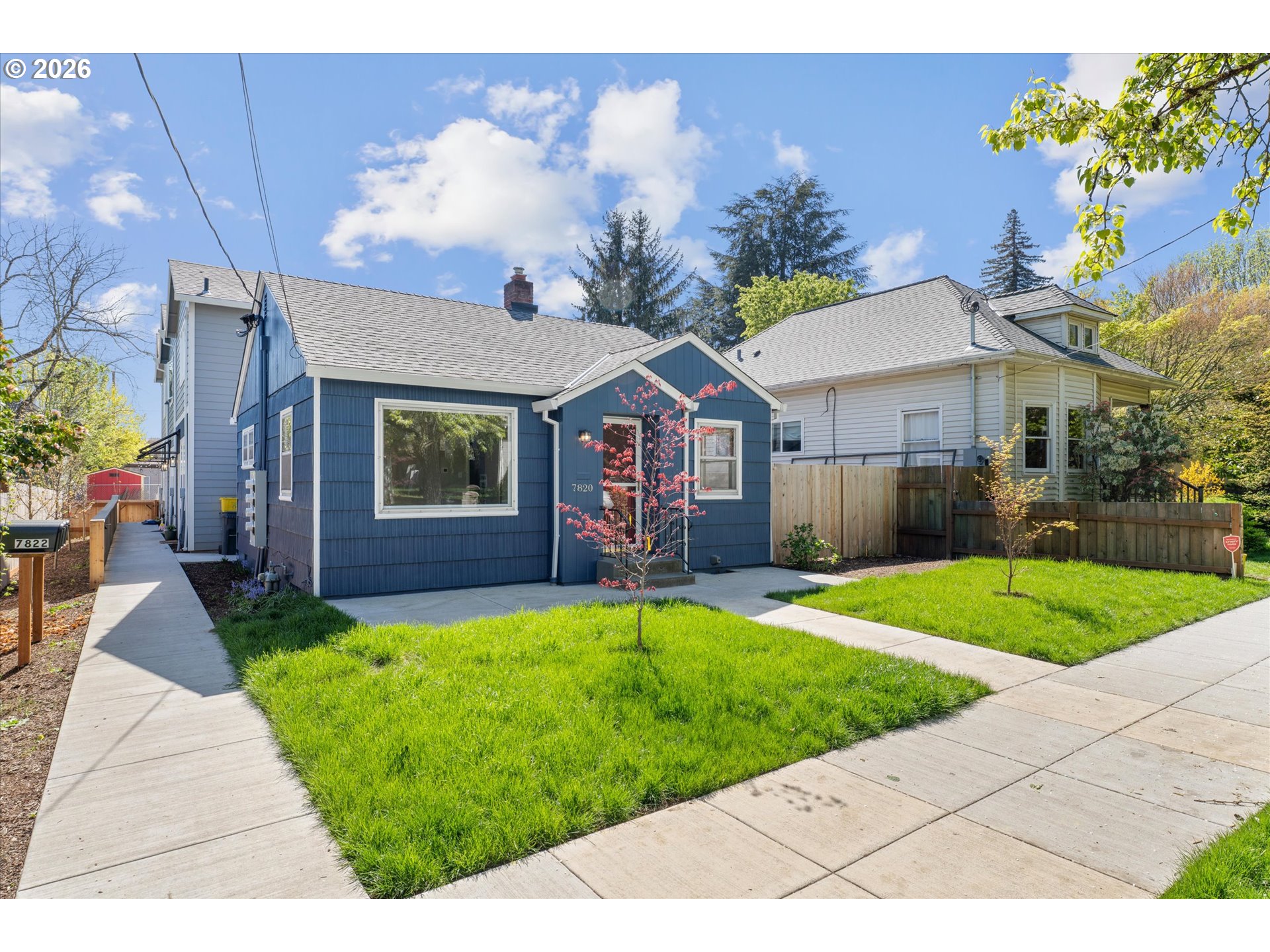 7820 SE SALMON ST