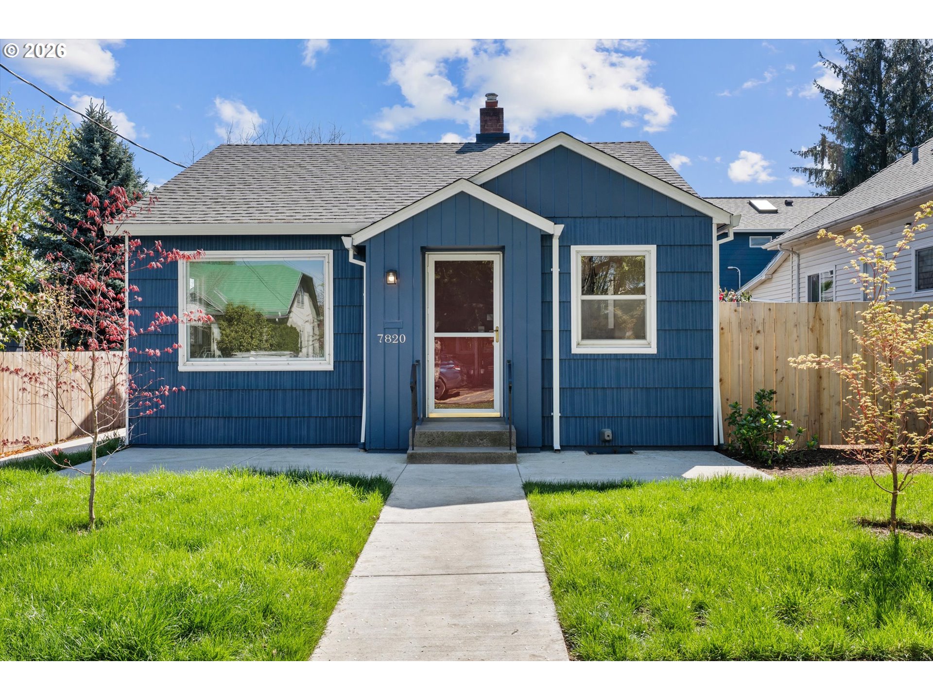 7820 SE SALMON ST