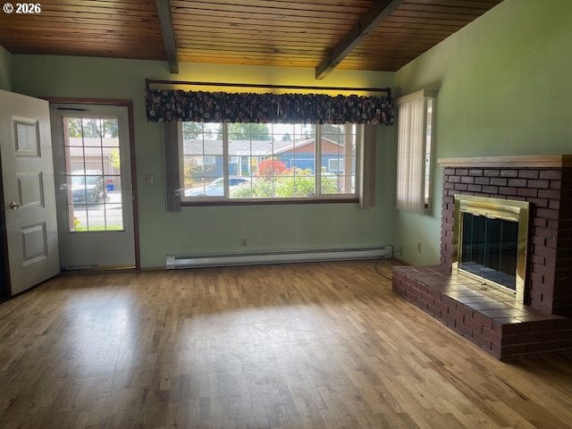 1466 W FAIRVIEW DR