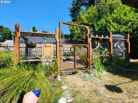 A home in Port Orford