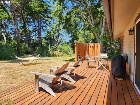 A home in Port Orford