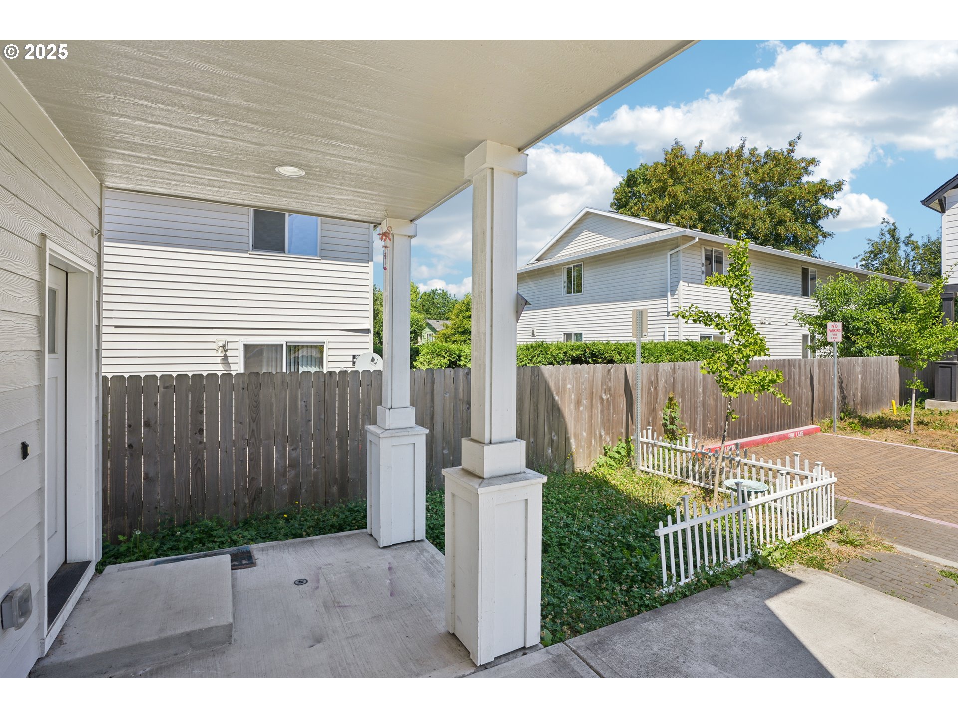 8610 SE WOODWARD CT