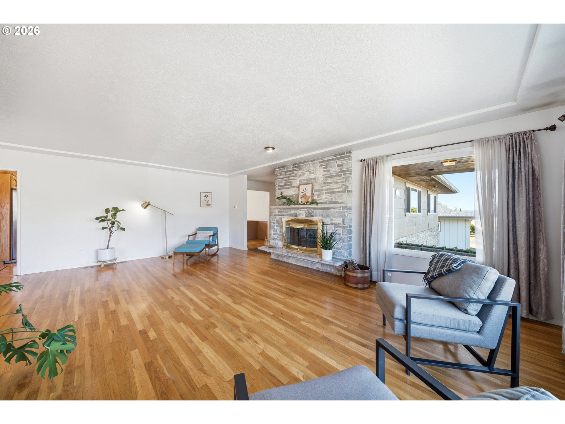 3237 NE 131ST AVE