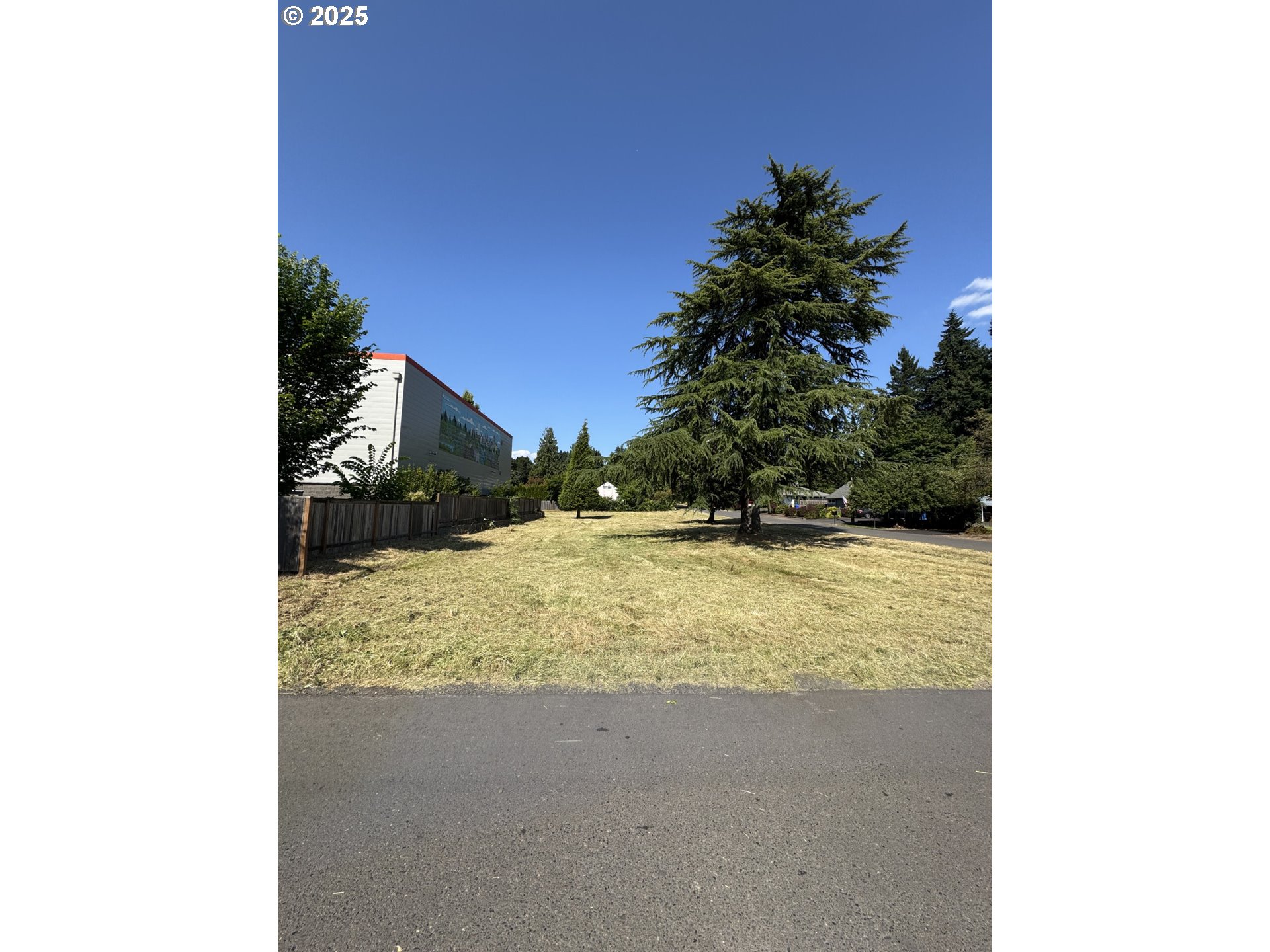 14824 SE KELLOGG AVE