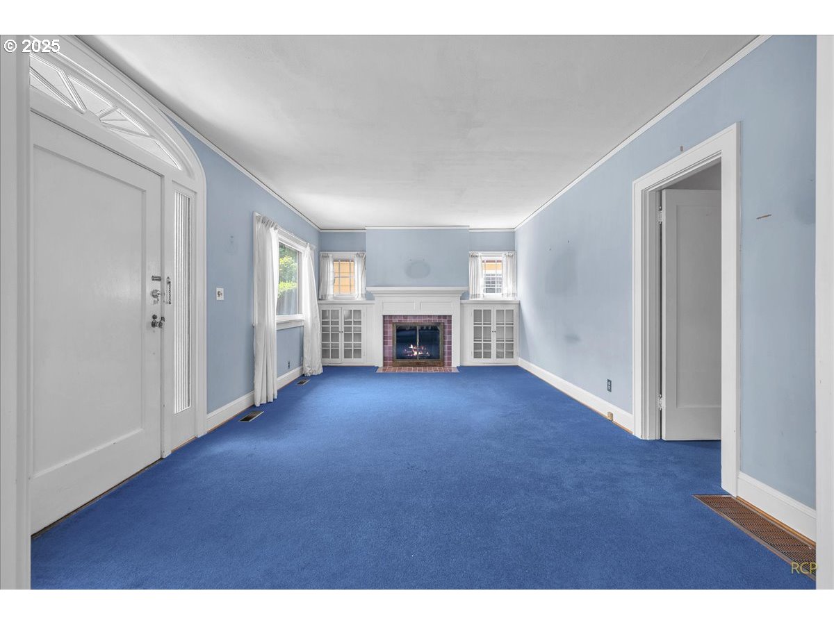 1923 SE 27TH AVE