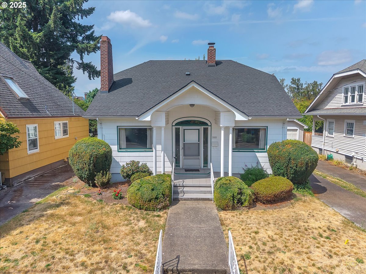 1923 SE 27TH AVE