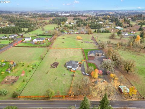 A home in Aumsville