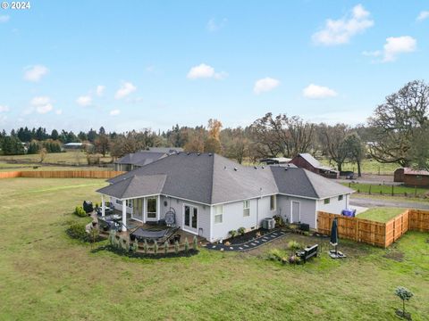 A home in Aumsville