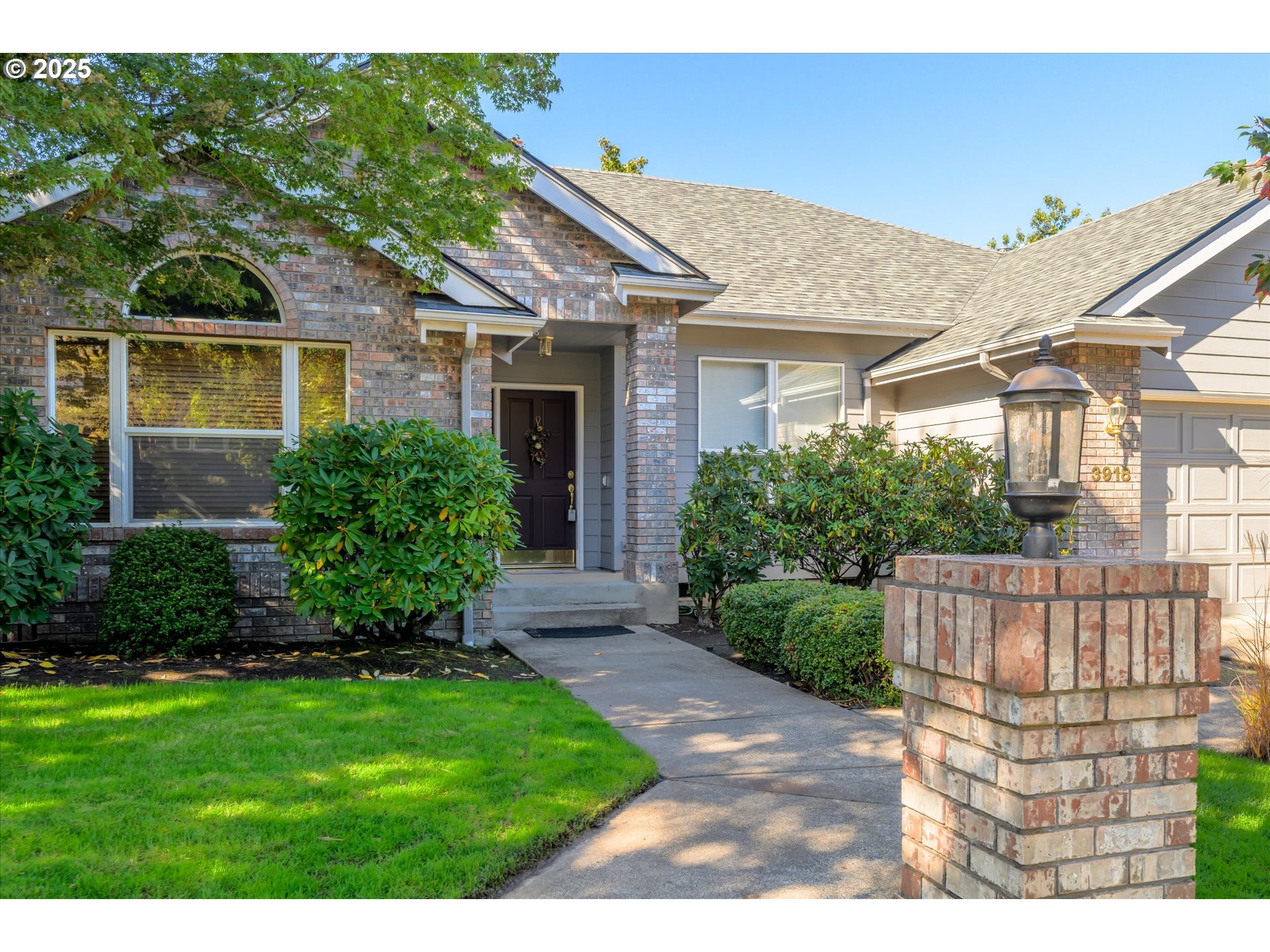 3918 BRAE BURN DR