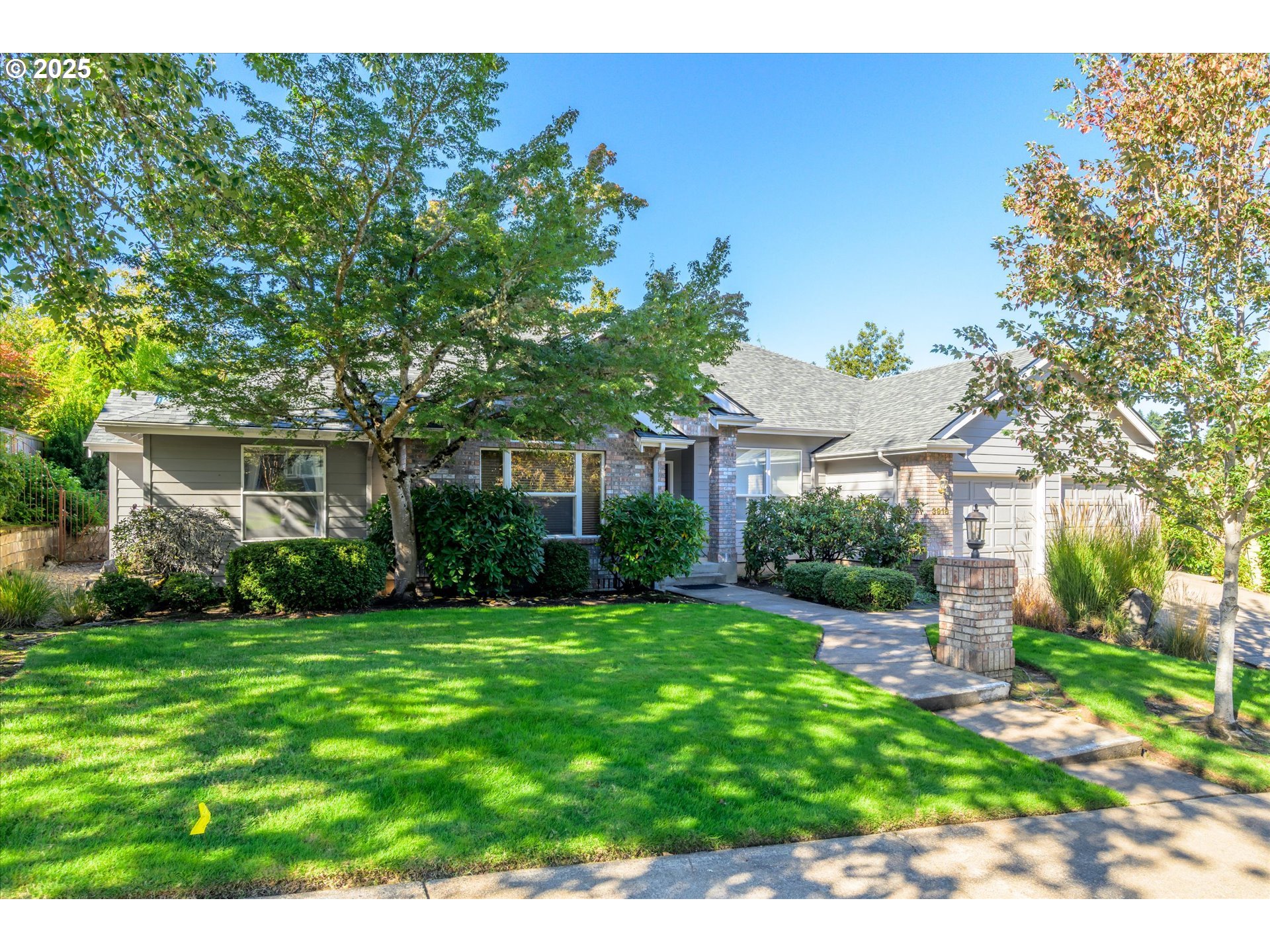 3918 BRAE BURN DR