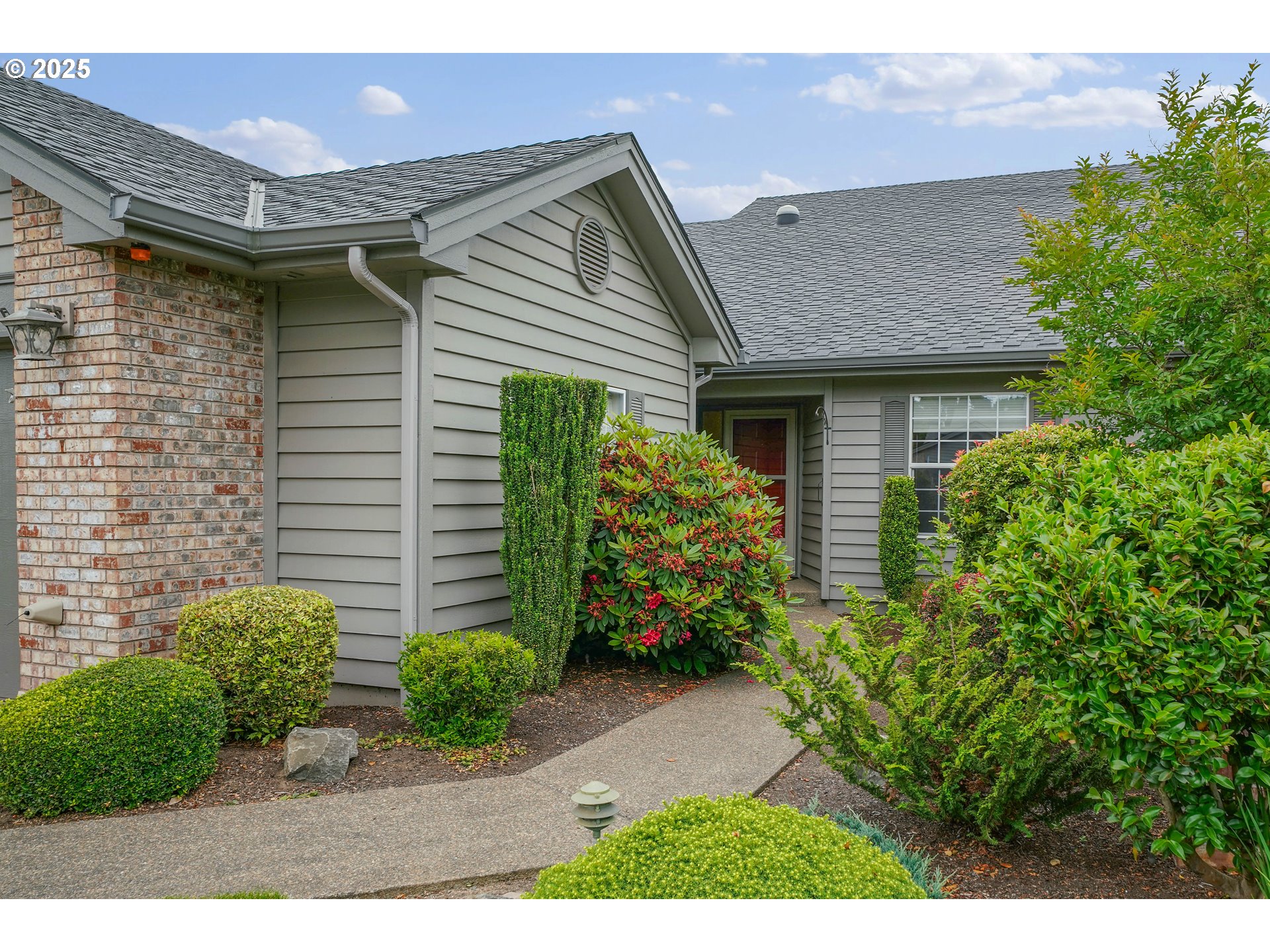 533 FOUNTAIN CT