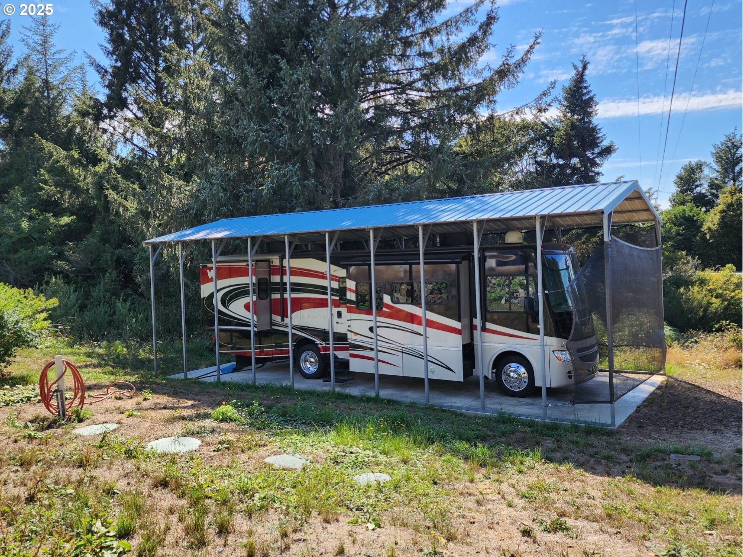 33050 HILLSIDE ACRES RD