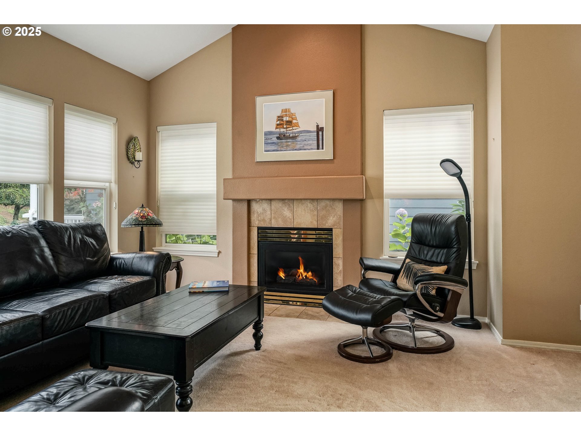 528 CREEKSIDE DR
