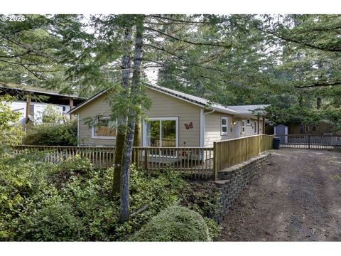 32 EASY ST Florence OR 97439