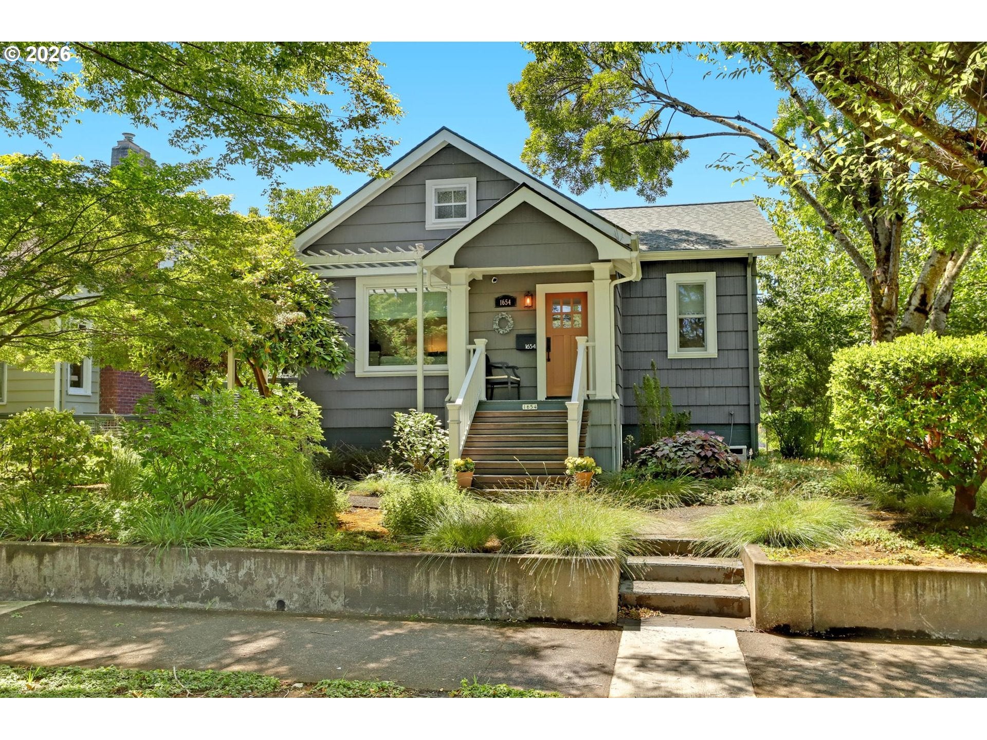 1654 N WILLAMETTE BLVD