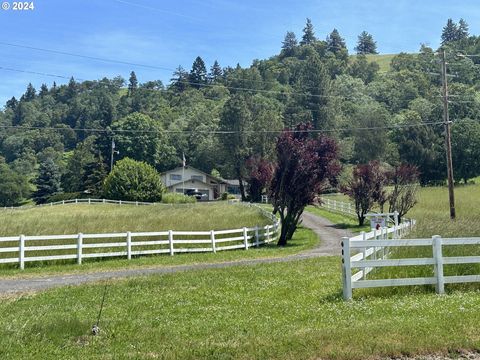 A home in Roseburg