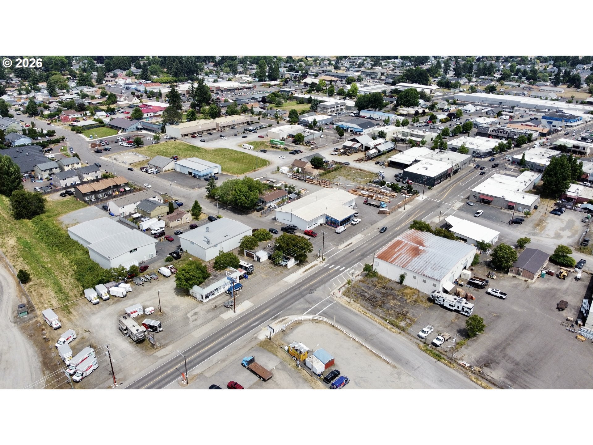 301 W MAIN ST
