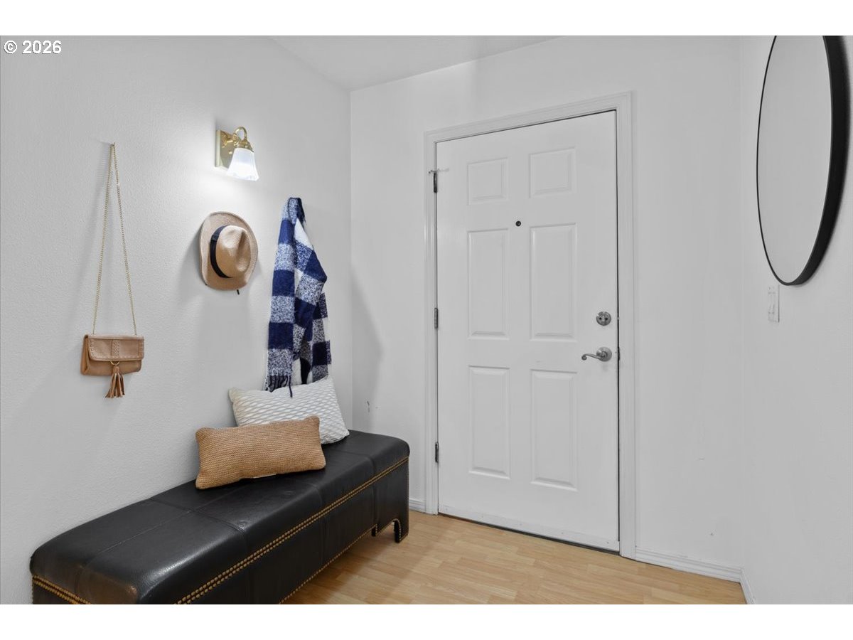 4240 NE PAINTBRUSH CT