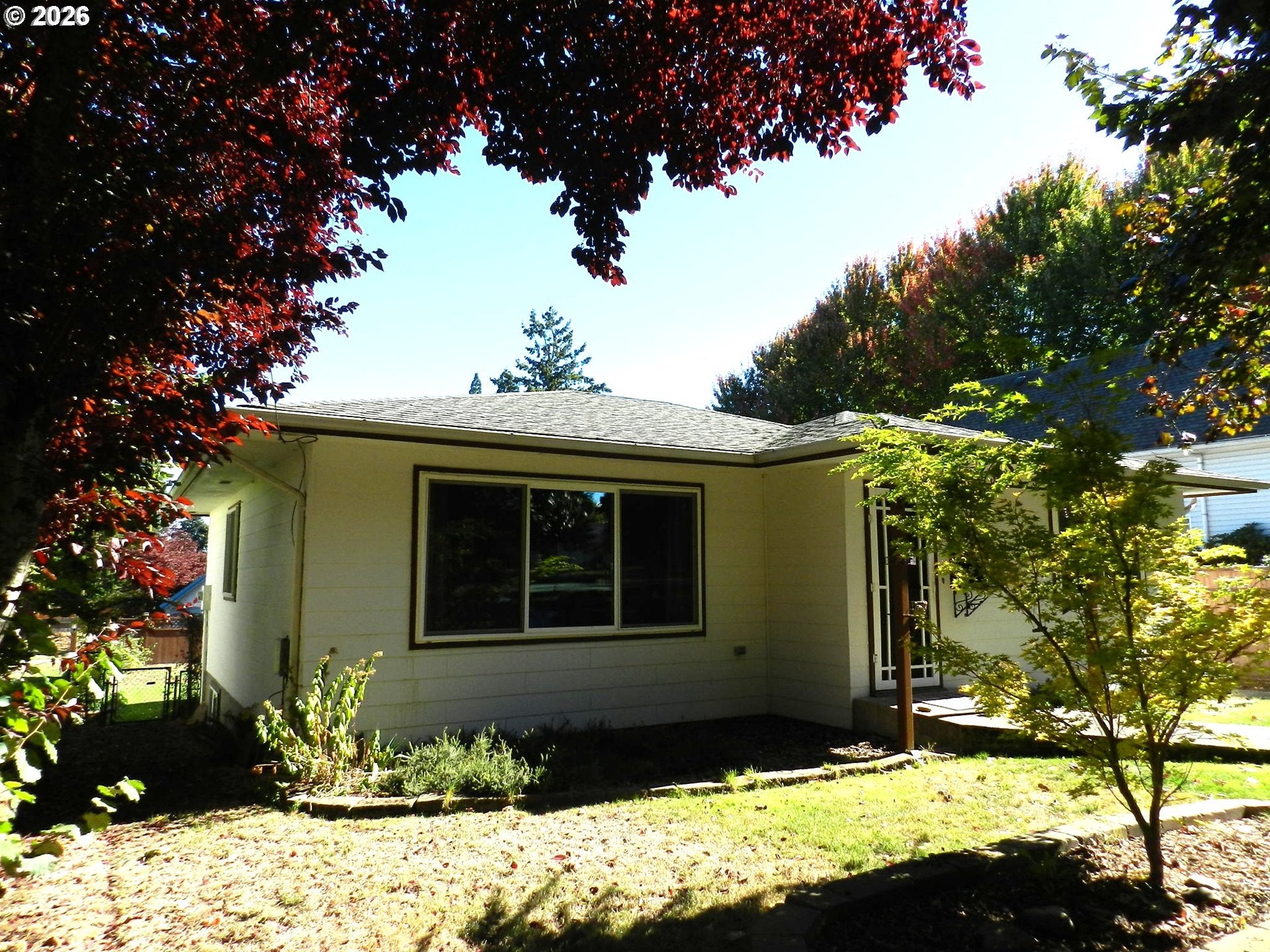1715 ELM ST