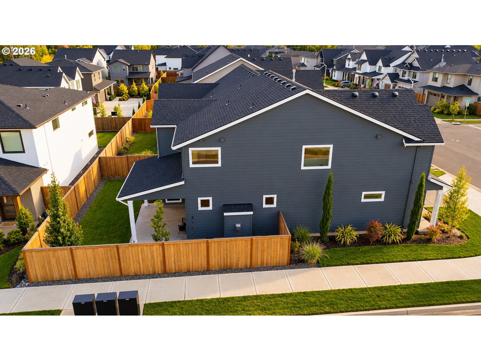 948 NE 17TH AVE