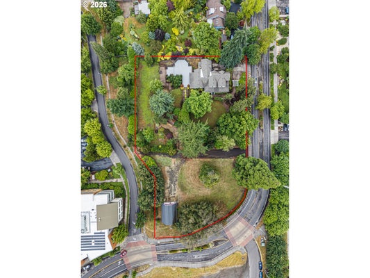 292 S GARDEN WAY, EUGENE, OR 97401 - Image 9cd6f4afc80b02ff66f6a90831f4e77f/227504158