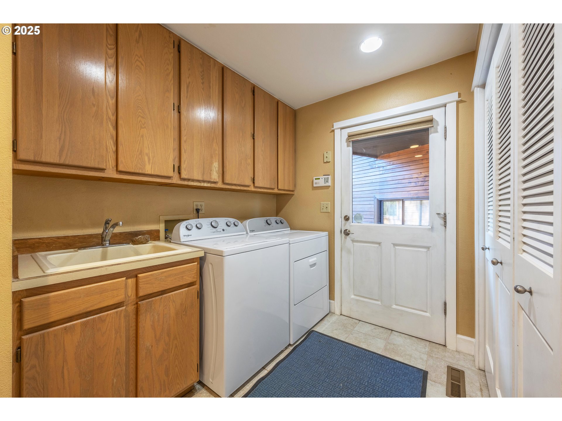 The Dalles, Oregon 97058, United States, 3 Bedrooms Bedrooms, ,2 BathroomsBathrooms,Residential,Active,238807