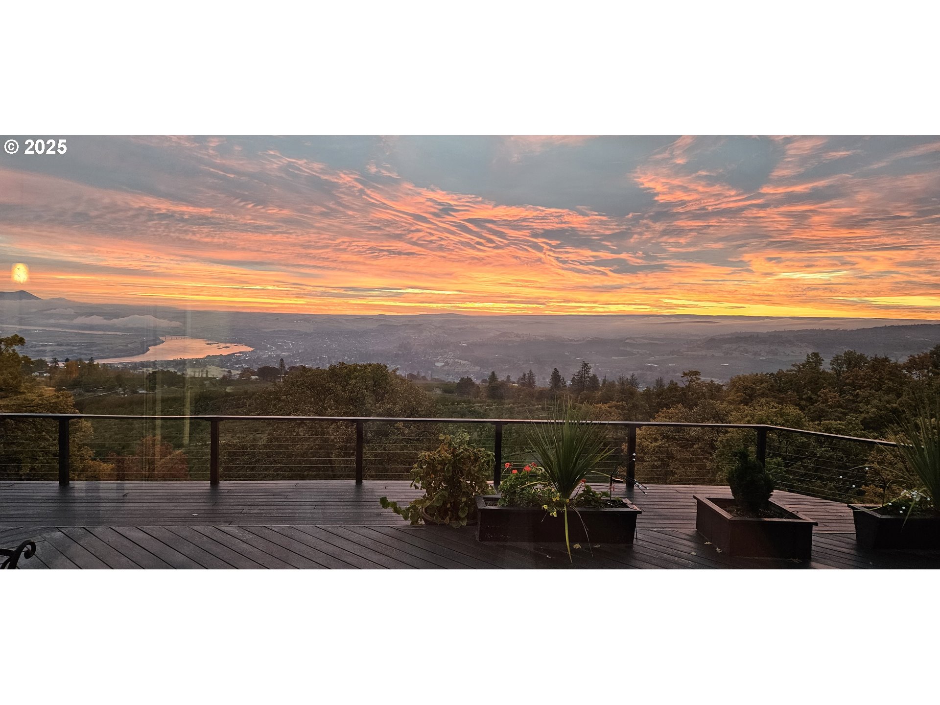 The Dalles, Oregon 97058, United States, 3 Bedrooms Bedrooms, ,2 BathroomsBathrooms,Residential,Active,238807