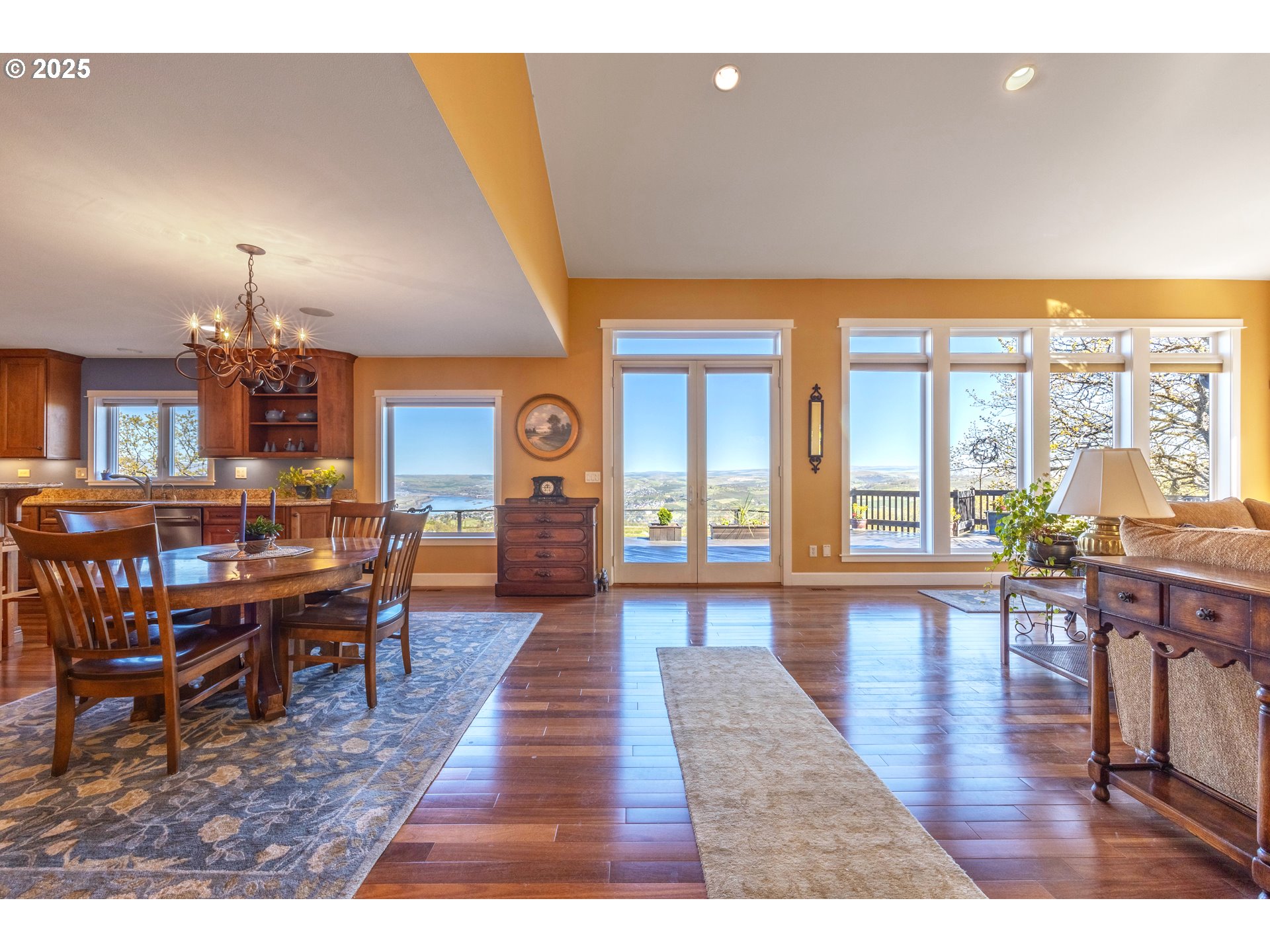 The Dalles, Oregon 97058, United States, 3 Bedrooms Bedrooms, ,2 BathroomsBathrooms,Residential,Active,238807