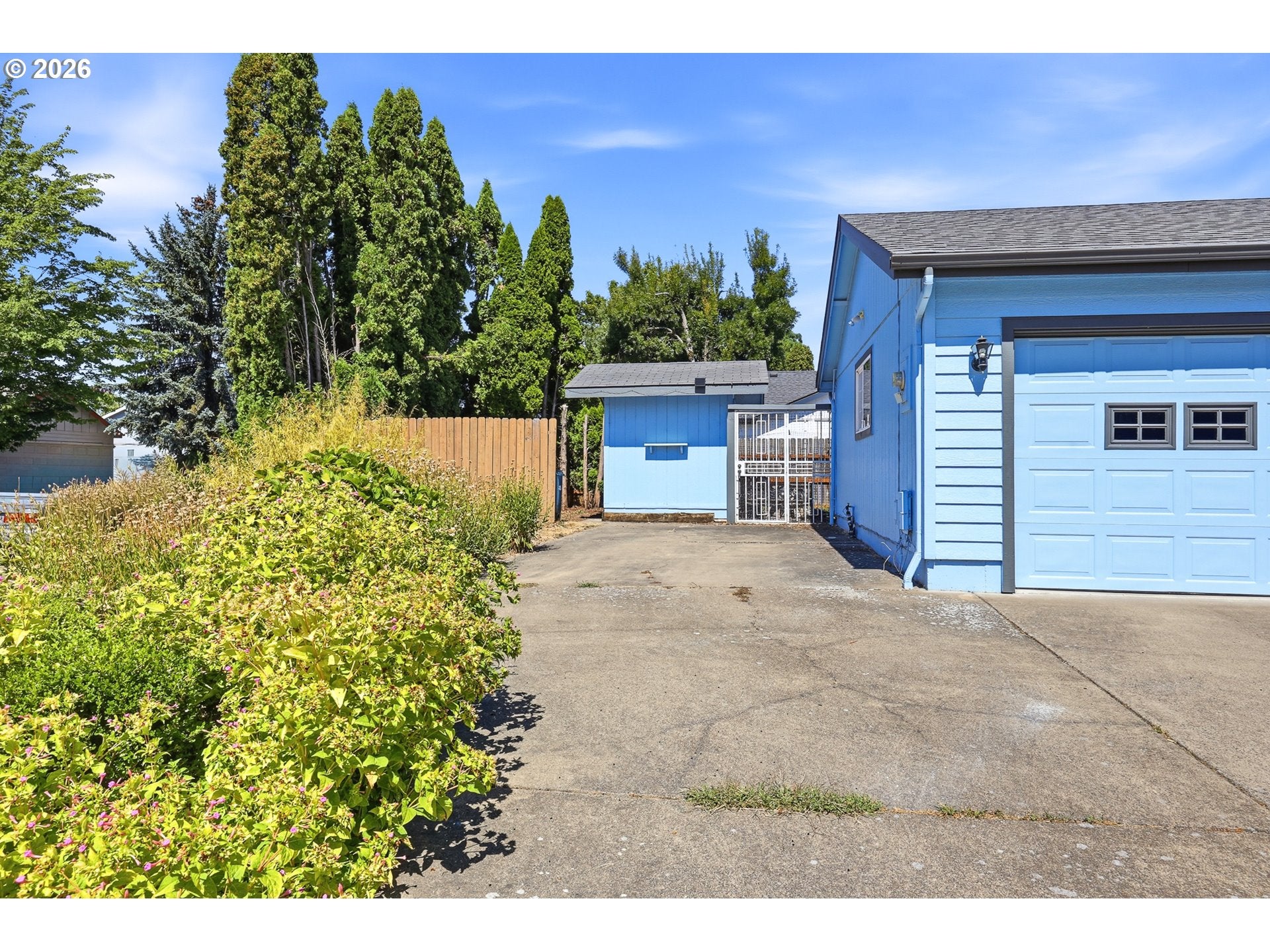 632 NICHOLAS DR