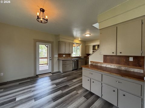 Tiny photo for 47426 School St, Oakridge, OR 97463 (MLS # 571248221)