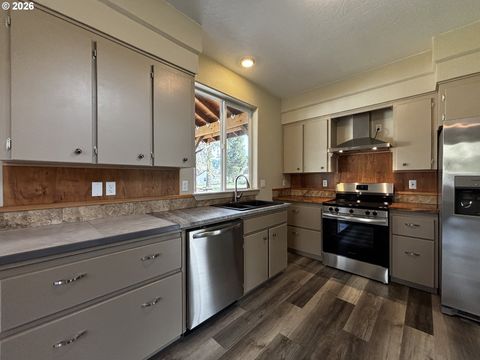 Tiny photo for 47426 School St, Oakridge, OR 97463 (MLS # 571248221)