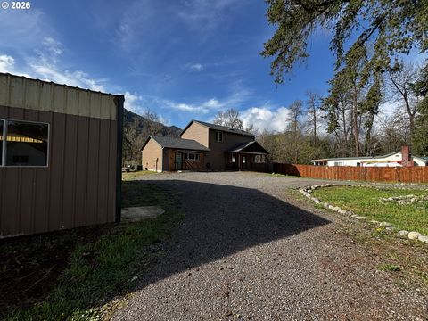 Photo of 47426 School St, Oakridge, OR 97463 (MLS # 571248221)