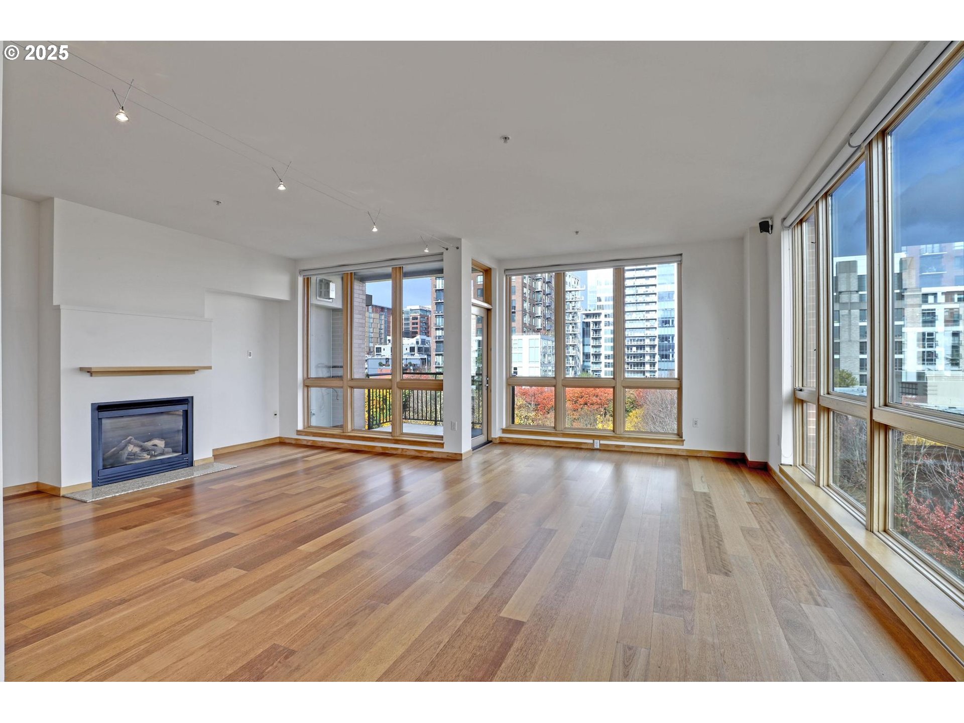 1030 NW JOHNSON ST 521