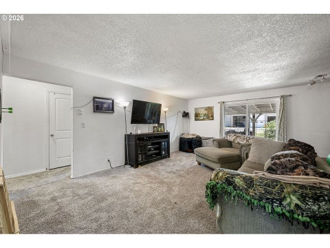 Tiny photo for 402 N D St, Lowell, OR 97452 (MLS # 207825332)