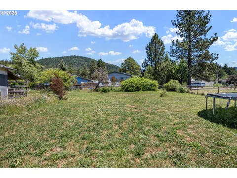Tiny photo for 402 N D St, Lowell, OR 97452 (MLS # 207825332)