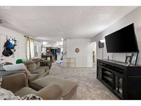 Tiny photo for 402 N D St, Lowell, OR 97452 (MLS # 207825332)