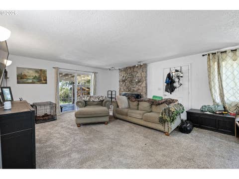 Tiny photo for 402 N D St, Lowell, OR 97452 (MLS # 207825332)