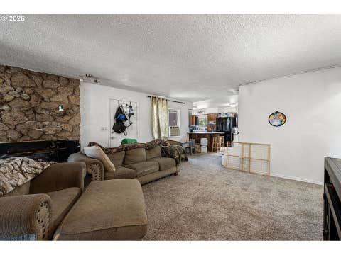 Tiny photo for 402 N D St, Lowell, OR 97452 (MLS # 207825332)