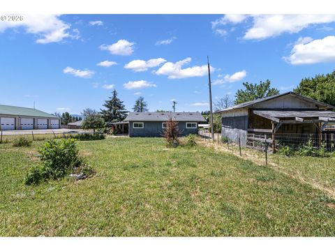 Tiny photo for 402 N D St, Lowell, OR 97452 (MLS # 207825332)