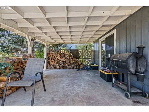 Tiny photo for 402 N D St, Lowell, OR 97452 (MLS # 207825332)