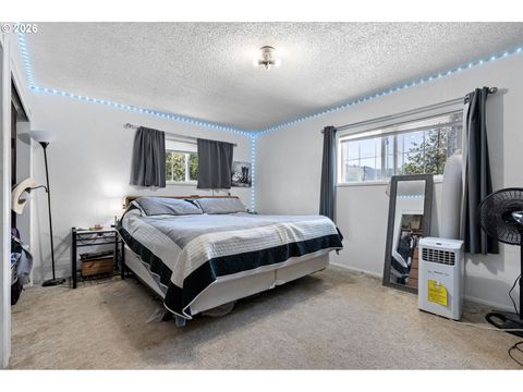 Tiny photo for 402 N D St, Lowell, OR 97452 (MLS # 207825332)
