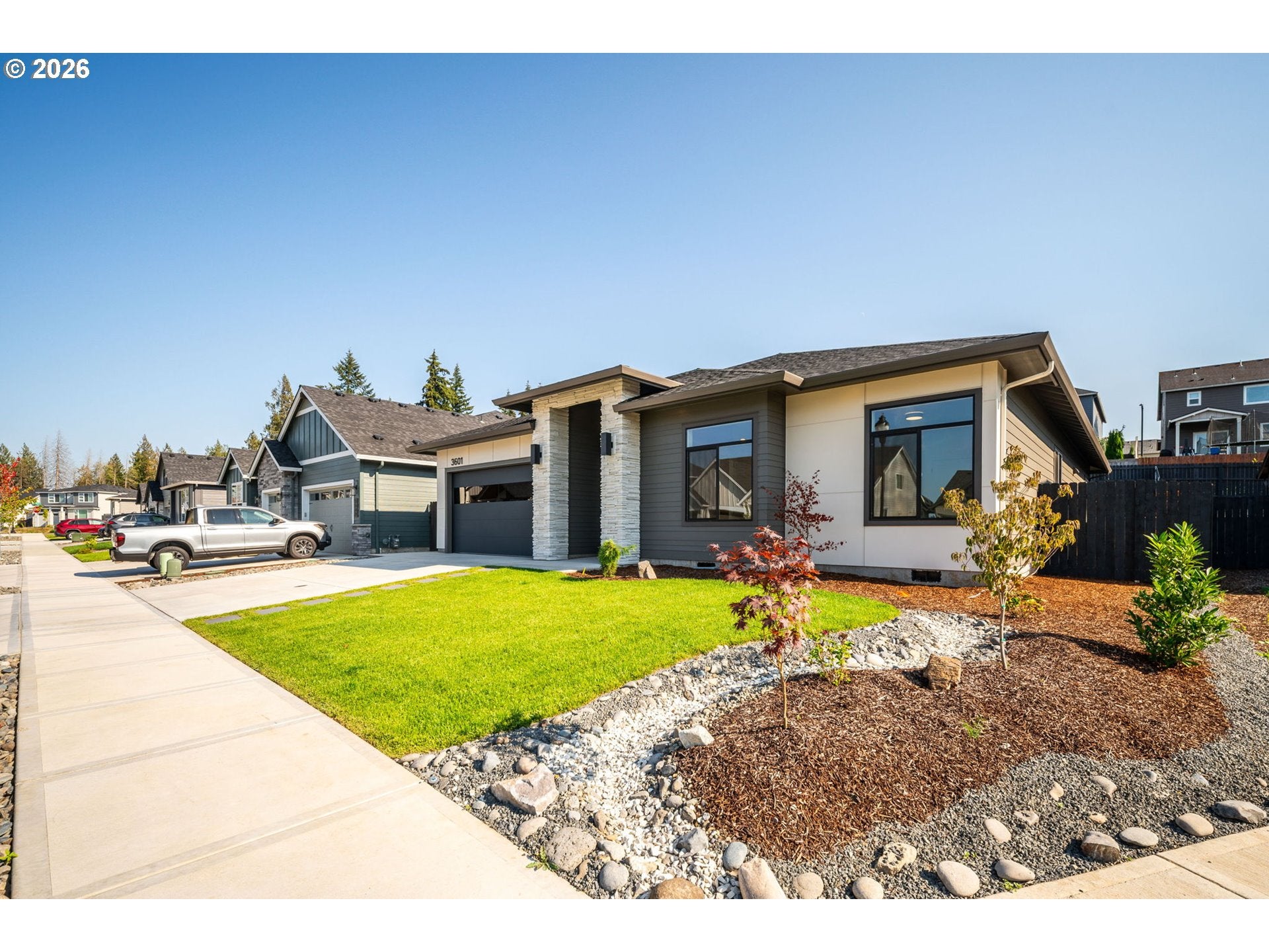 3601 N 11TH CIR