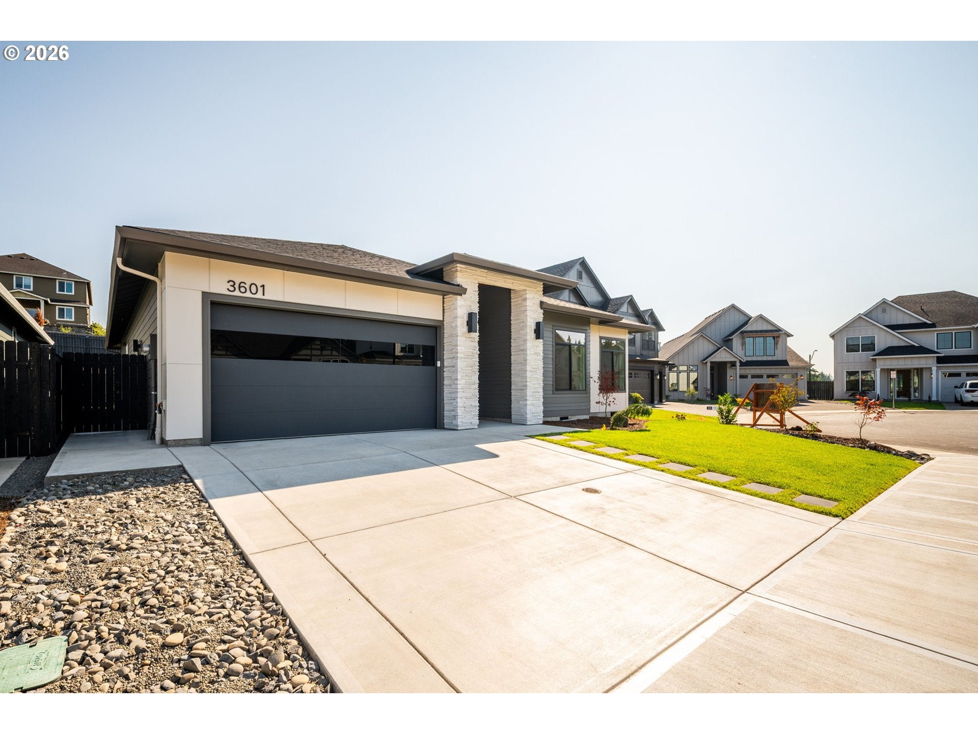 3601 N 11TH CIR