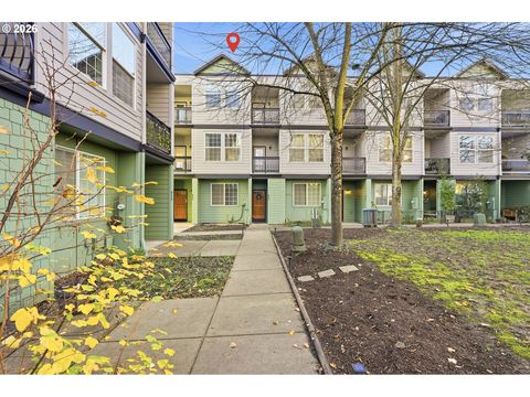 Featured picture for the property 653075106