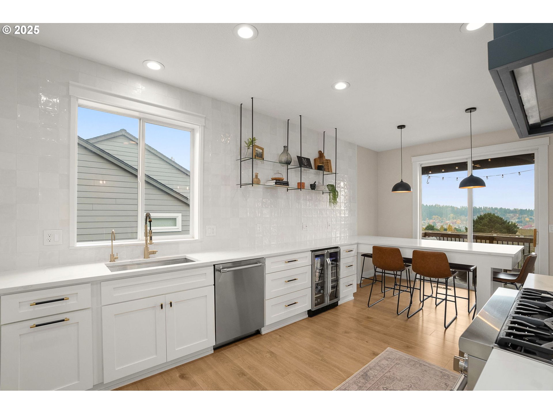 16090 SW WHITE BIRD ST