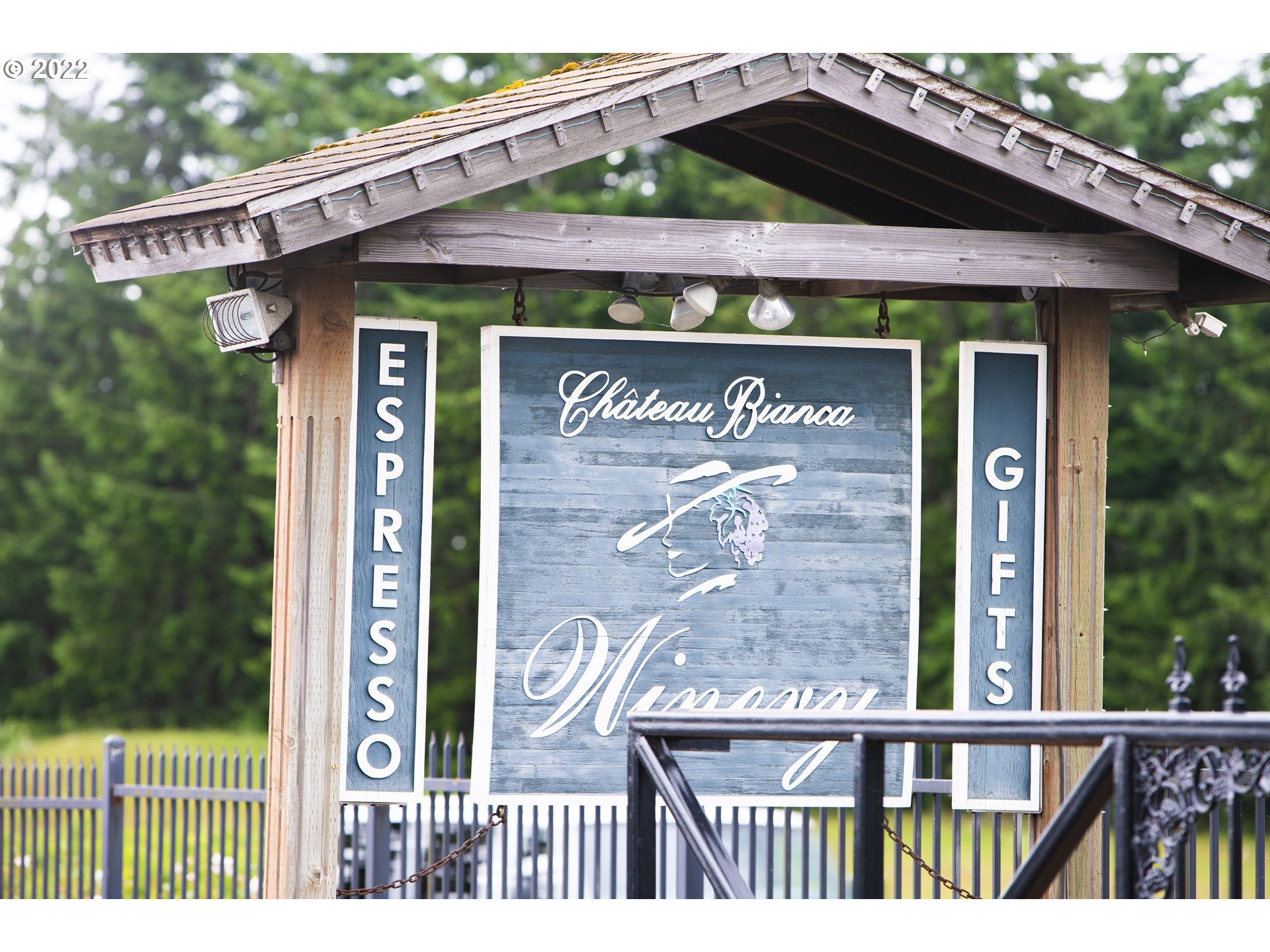 Dallas, Oregon 97338, United States, 3 Bedrooms Bedrooms, ,4 BathroomsBathrooms,Residential,Active,74119